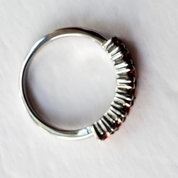 Red Rhinestones Ring 316L SS Size 7 NWOT - Picture 6 of 12